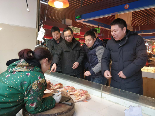 家禽净膛杀白上市督查 筑牢食品安全防线，规范家禽购销秩序